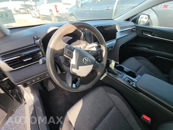 2025 Toyota Camry LE - miniatura 10
