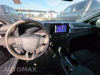 2025 Toyota Camry LE - miniatura 11