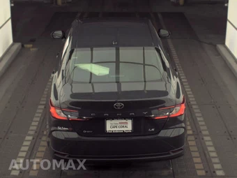 2025 Toyota Camry LE - miniatura 5