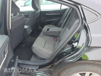 2025 Toyota Camry LE - miniatura 13