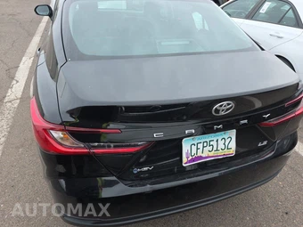 2025 Toyota Camry LE - miniatura 5