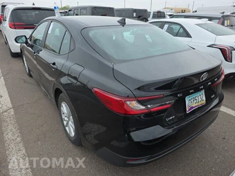 2025 Toyota Camry LE - miniatura 6