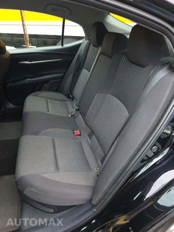 2025 Toyota Camry LE - miniatura 13