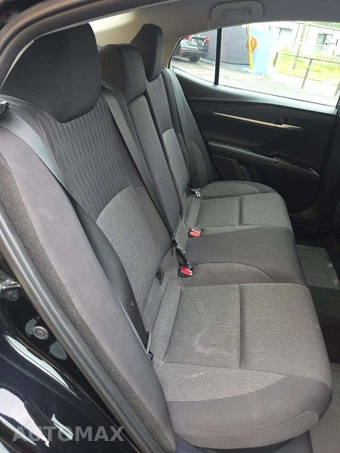 2025 Toyota Camry LE - miniatura 16