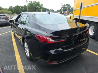 2025 Toyota Camry LE - miniatura 2