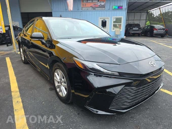 2025 Toyota Camry LE - miniatura 4