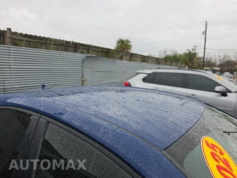 2025 Toyota Camry LE - miniatura 12