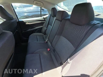 2025 Toyota Camry LE - miniatura 13