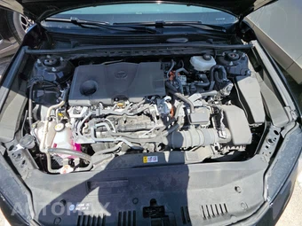 2025 Toyota Camry LE - miniatura 16