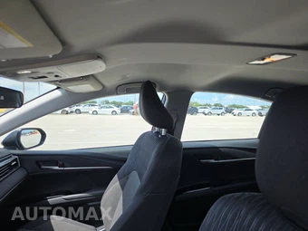 2025 Toyota Camry LE - miniatura 20