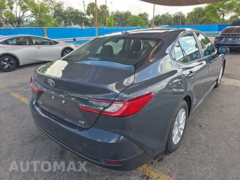 2025 Toyota Camry LE - miniatura 4
