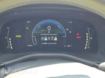 2025 Toyota Camry LE – miniatura 10