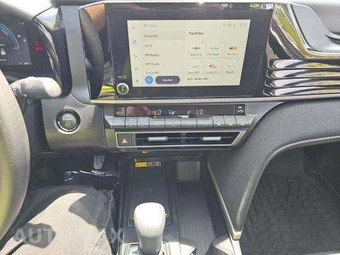 2025 Toyota Camry LE – miniatura 11