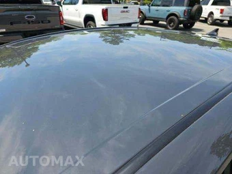 2025 Toyota Camry LE – miniatura 13