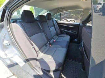 2025 Toyota Camry LE – miniatura 17