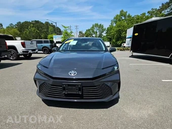 2025 Toyota Camry LE – miniatura 2