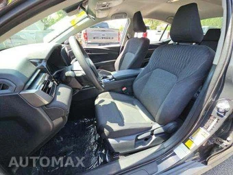 2025 Toyota Camry LE – miniatura 7