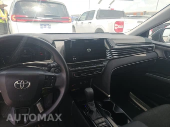 2025 Toyota Camry LE - miniatura 11