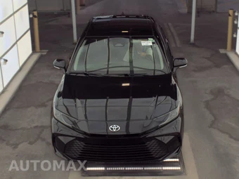 2025 Toyota Camry LE - miniatura 2