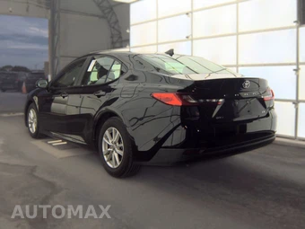 2025 Toyota Camry LE - miniatura 6