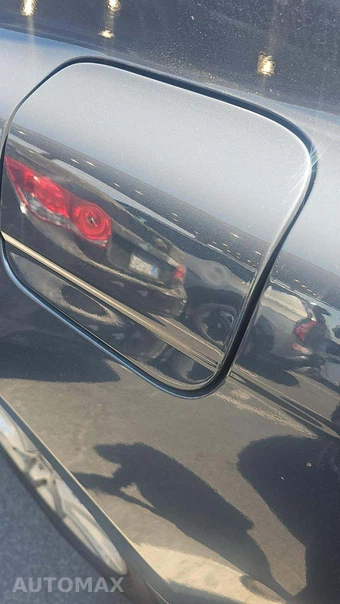 2025 Toyota Camry LE - miniatura 25