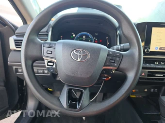 2025 Toyota Camry LE - miniatura 10