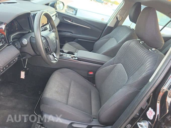 2025 Toyota Camry LE - miniatura 7