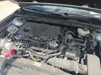 2025 Toyota Camry LE - miniatura 16