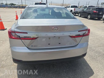 2025 Toyota Camry LE - miniatura 5