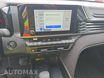 2025 Toyota Camry LE - miniatura 11