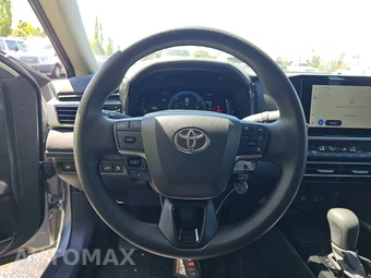 2025 Toyota Camry LE - miniatura 16
