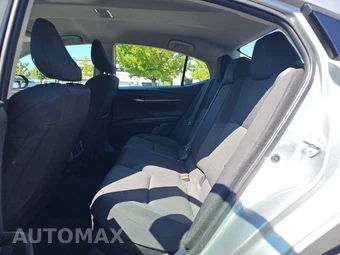 2025 Toyota Camry LE - miniatura 19