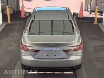 2025 Toyota Camry LE - miniatura 6