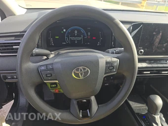 2025 Toyota Camry LE - miniatura 10