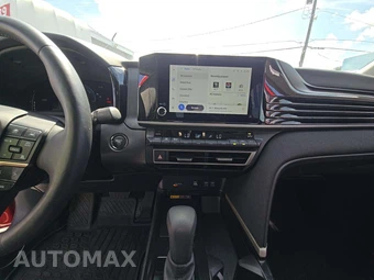 2025 Toyota Camry LE - miniatura 7