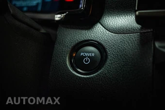 2025 Toyota Camry LE - miniatura 17