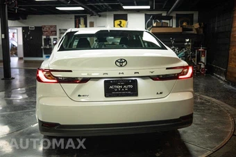 2025 Toyota Camry LE - miniatura 6