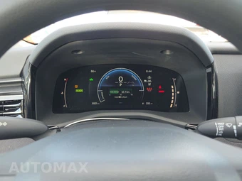 2025 Toyota Camry LE - miniatura 12