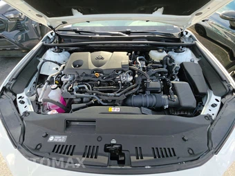 2025 Toyota Camry LE - miniatura 15