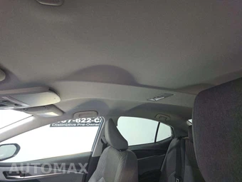 2025 Toyota Camry LE - miniatura 11