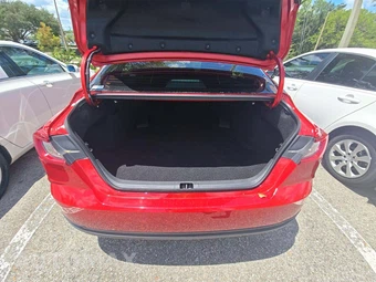2025 Toyota Camry LE - miniatura 14
