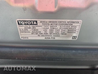 2025 Toyota Camry LE - miniatura 5