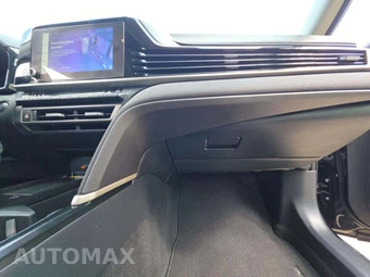2025 Toyota Camry LE - miniatura 16
