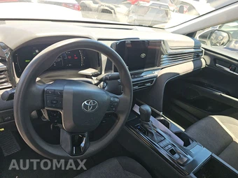 2025 Toyota Camry LE - miniatura 11