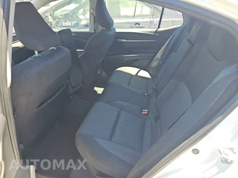 2025 Toyota Camry LE - miniatura 13