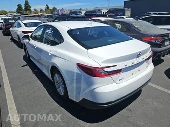 2025 Toyota Camry LE - miniatura 6