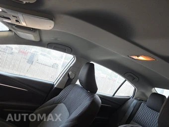 2025 Toyota Camry LE - miniatura 17