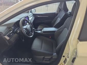 2025 Toyota Camry LE - miniatura 7