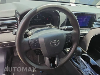 2025 Toyota Camry LE - miniatura 16