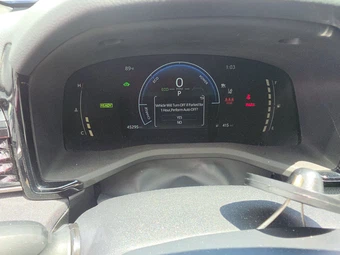 2025 Toyota Camry LE - miniatura 18